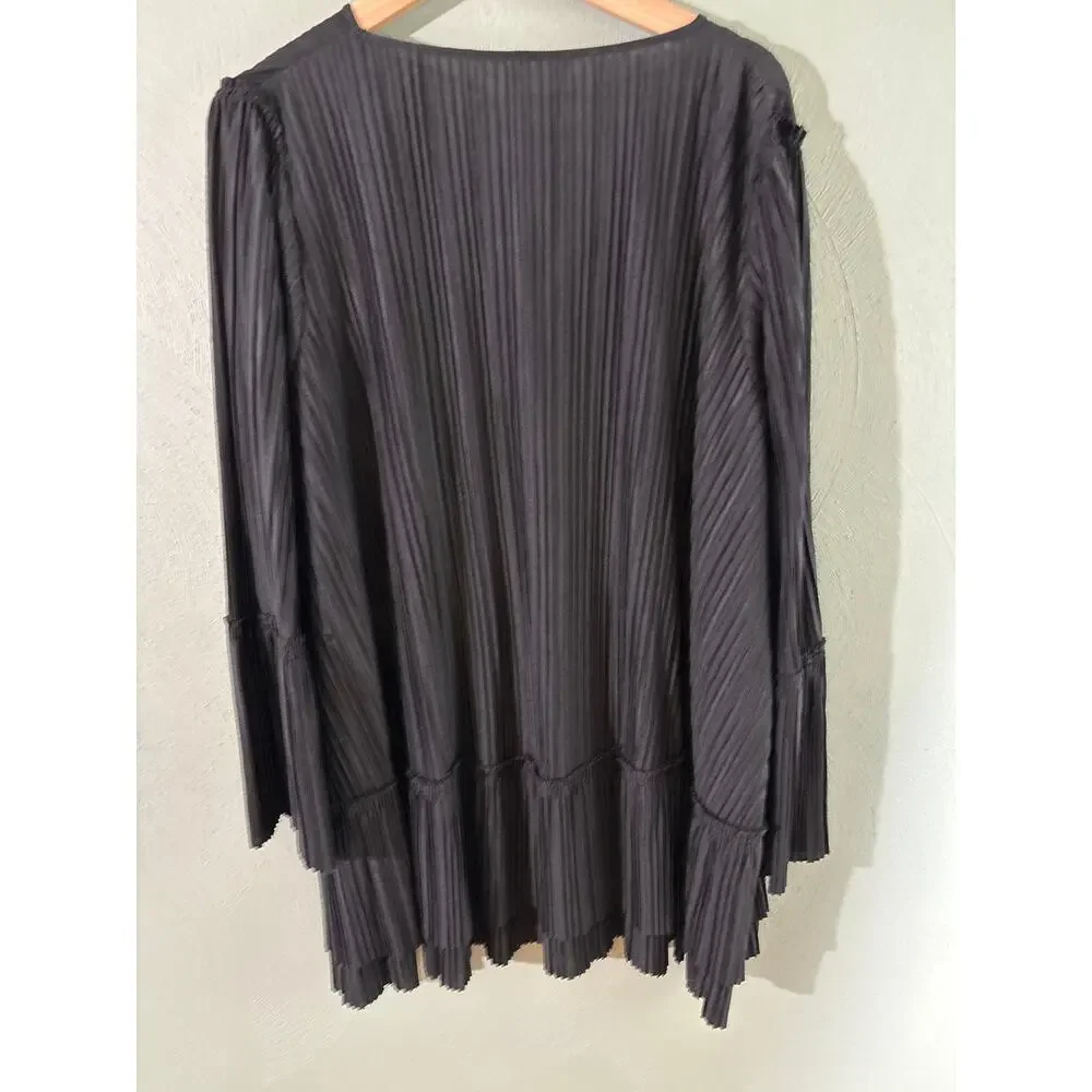 Free People Women's Size XS Black Pleated V-Neck Tassel Bell Sleeves Shift Dress